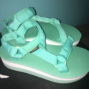 Teva Flatform Sandal Size 8